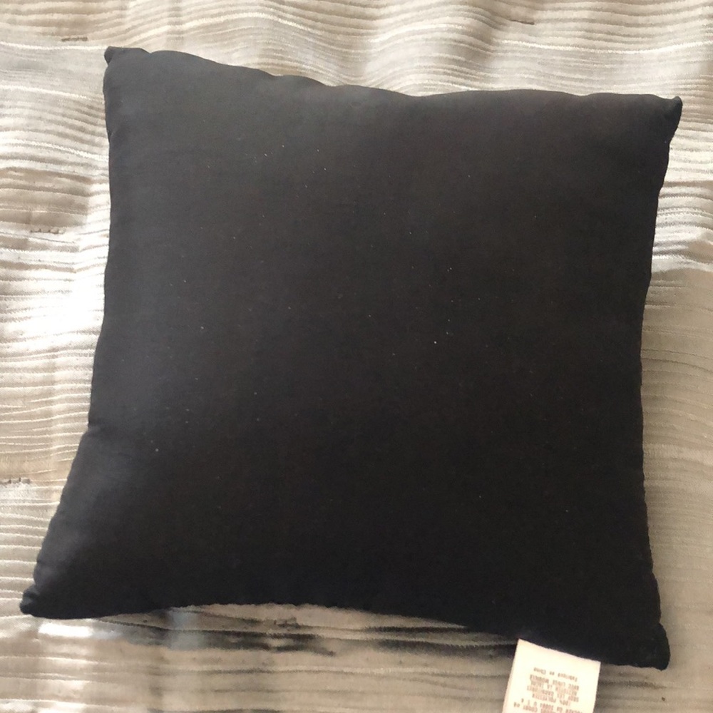 Small pillow - Picture 2 of 2